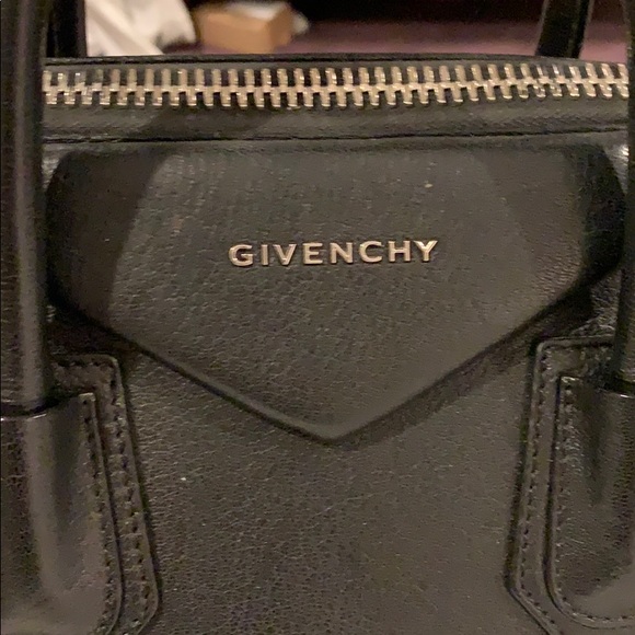 Givenchy Antigua - Picture 2 of 5